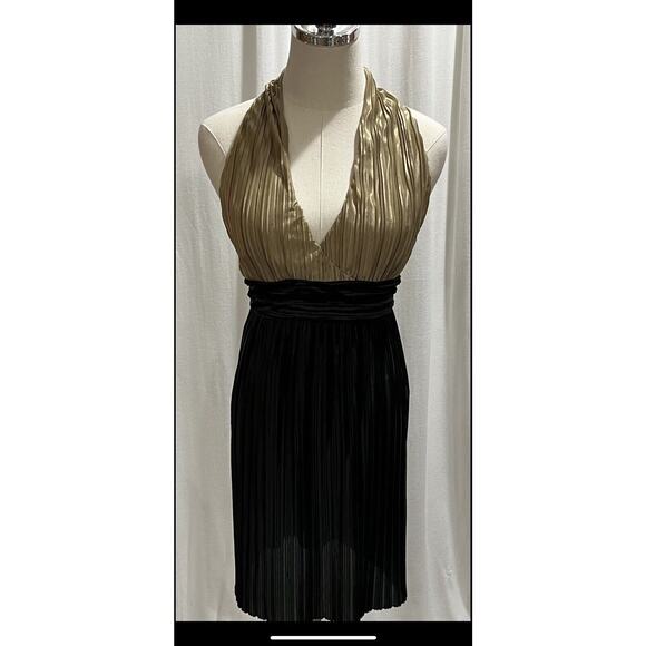 STELLA & JAMIE NEW NWT Black and Champagne Pleated Halter Open Back Dress Small - Picture 2 of 16